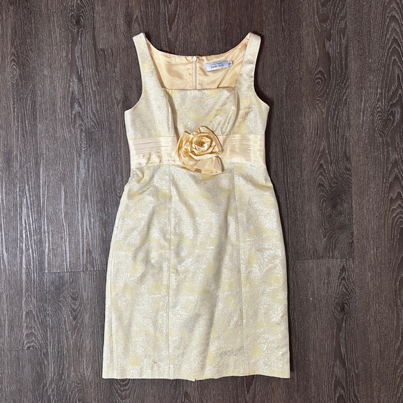 rickie freeman
TERI JON Dress w/ Crop Jacket yellow w/metallic Brocade size 6 - Picture 5 of 13